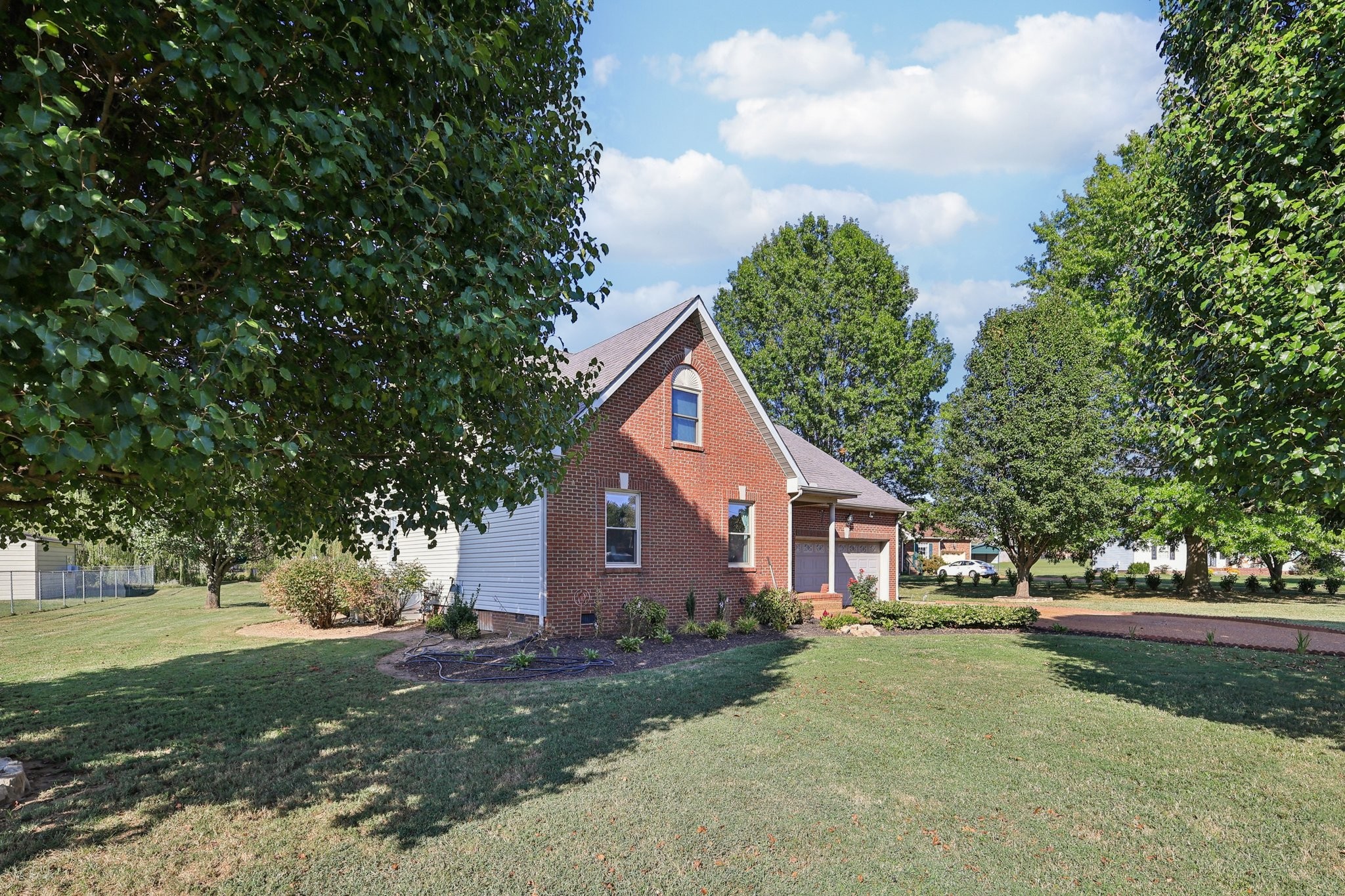 202 Grant Ct