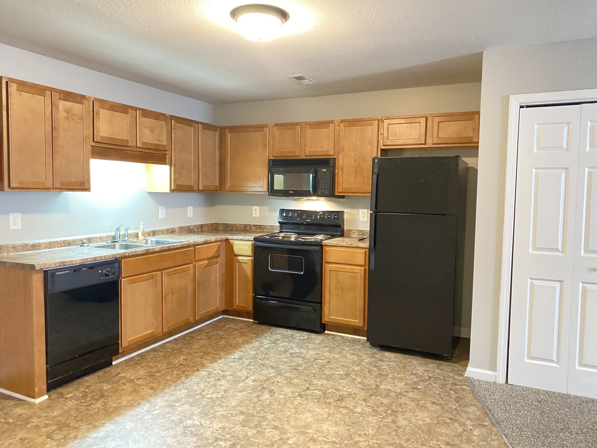 109 Maureen Dr B