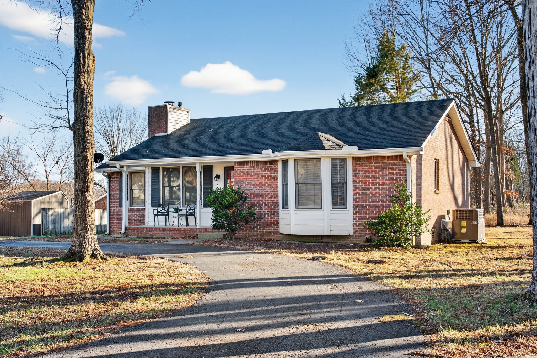 2906 Curtiswood Ln E