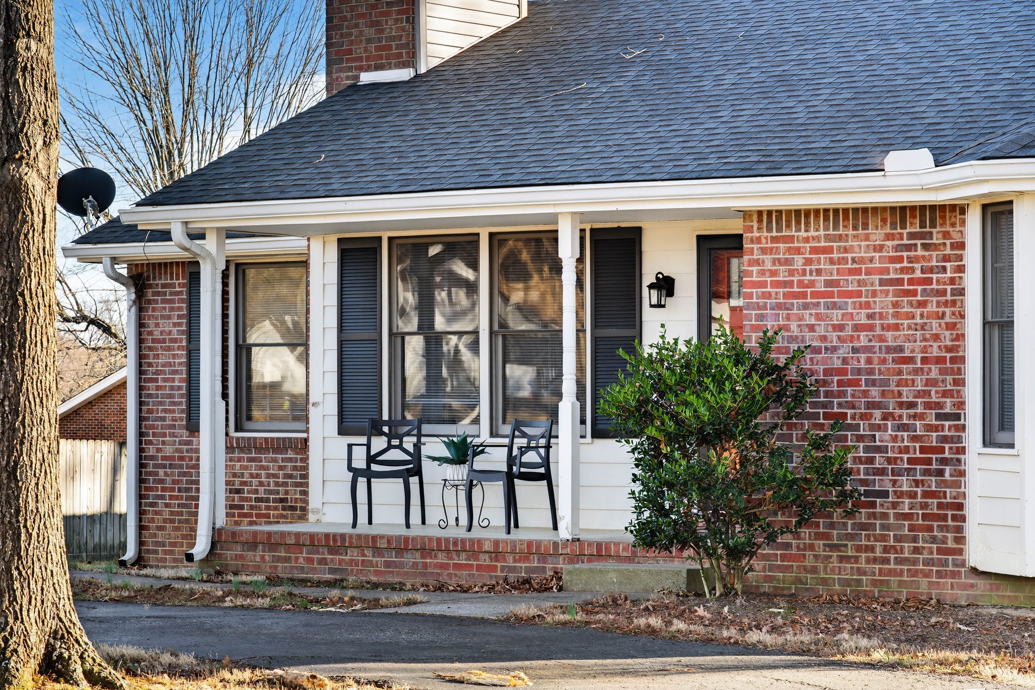 2906 Curtiswood Ln E