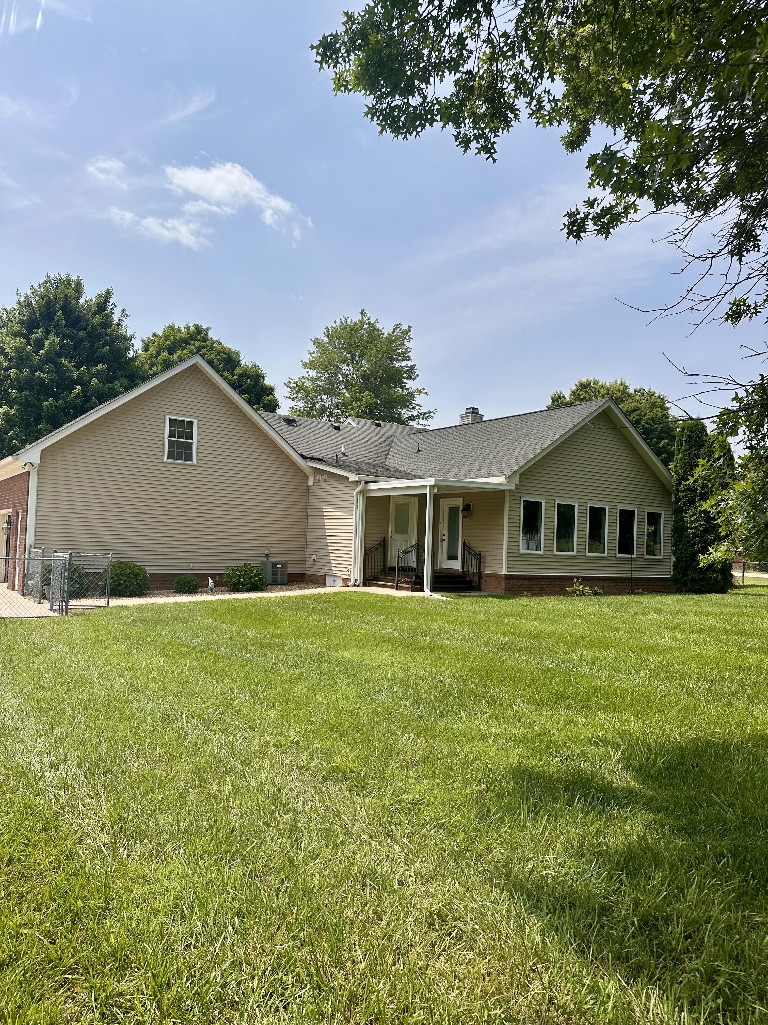 121 Biggs Rd