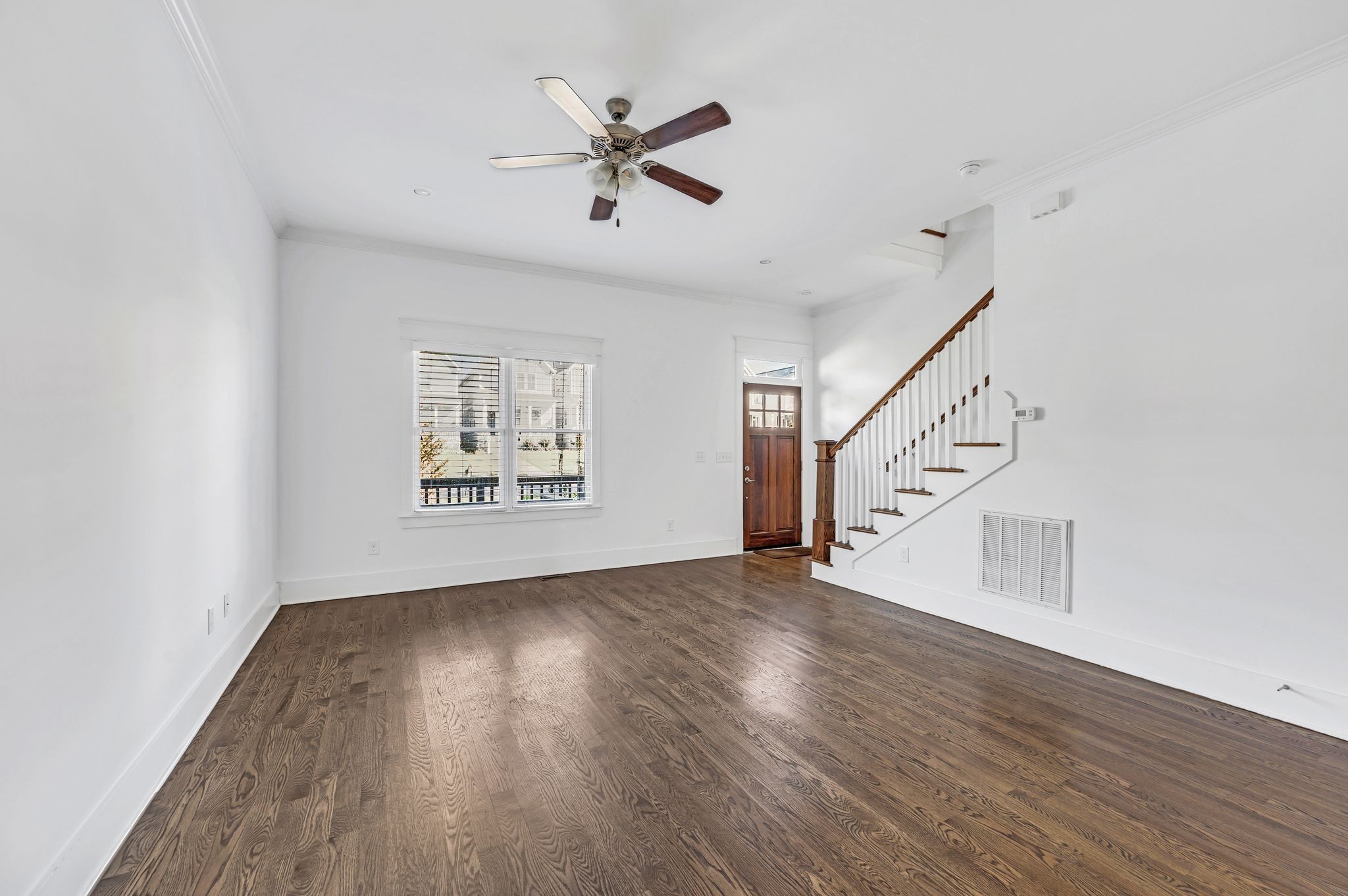 Nashville, Tennessee 37209, United States, 3 Bedrooms Bedrooms, ,3 BathroomsBathrooms,Residential,Active,21192