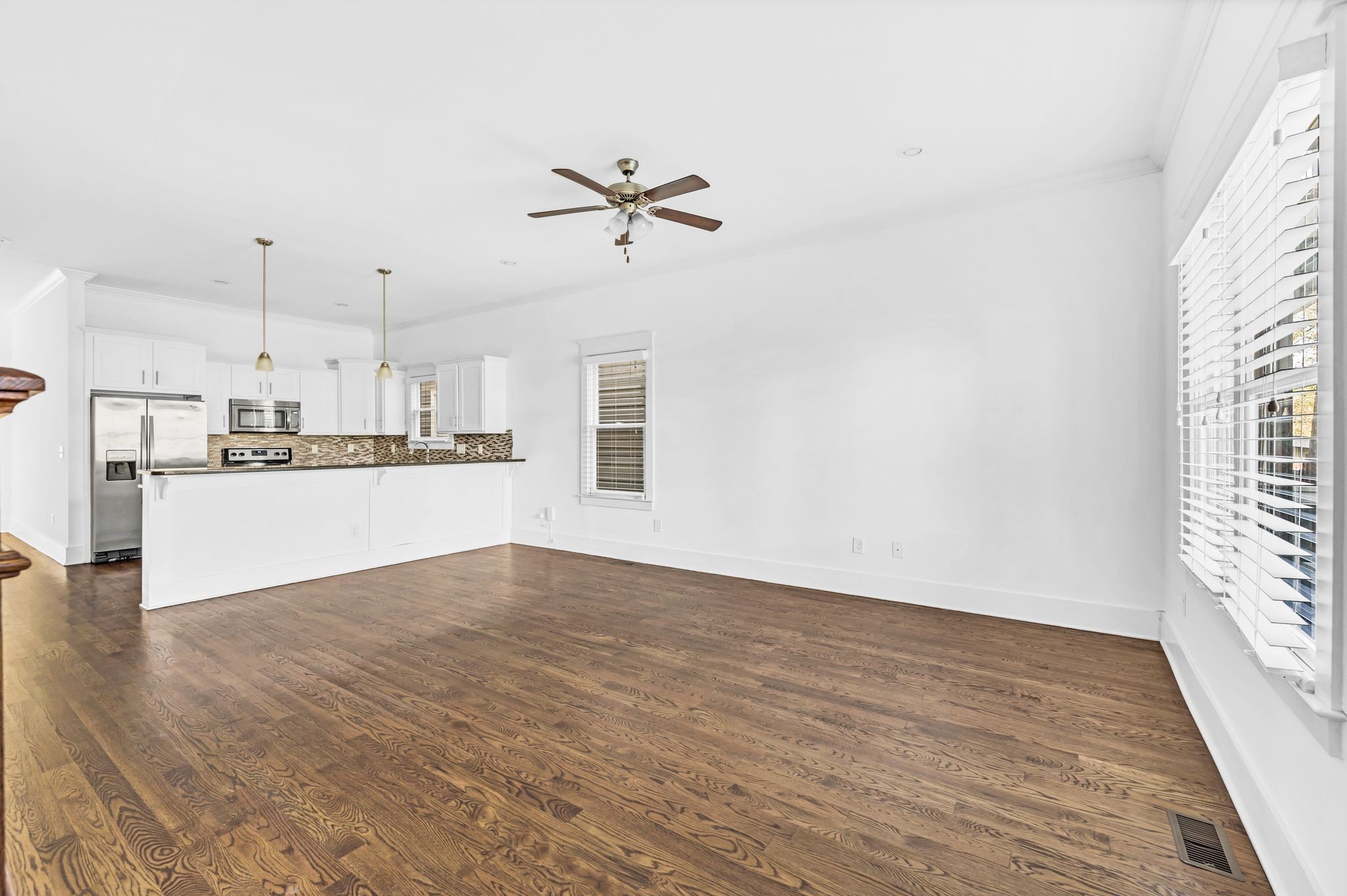 Nashville, Tennessee 37209, United States, 3 Bedrooms Bedrooms, ,3 BathroomsBathrooms,Residential,Active,21192