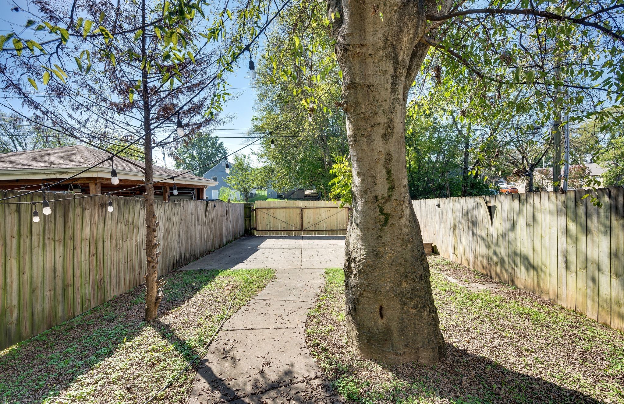 Nashville, Tennessee 37209, United States, 3 Bedrooms Bedrooms, ,3 BathroomsBathrooms,Residential,Active,21192