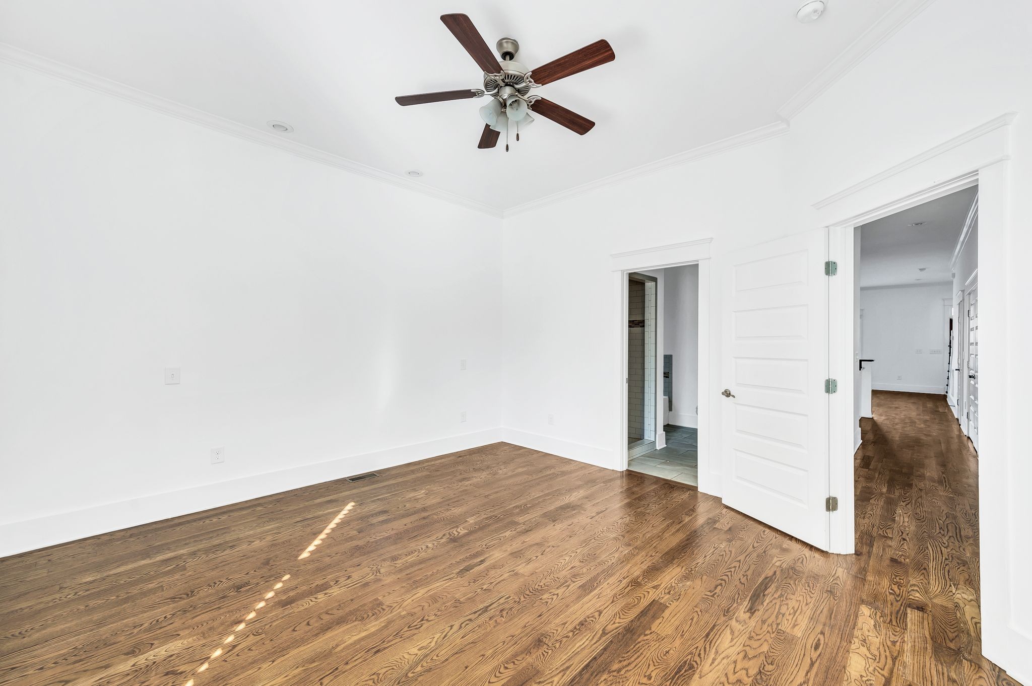 Nashville, Tennessee 37209, United States, 3 Bedrooms Bedrooms, ,3 BathroomsBathrooms,Residential,Active,21192