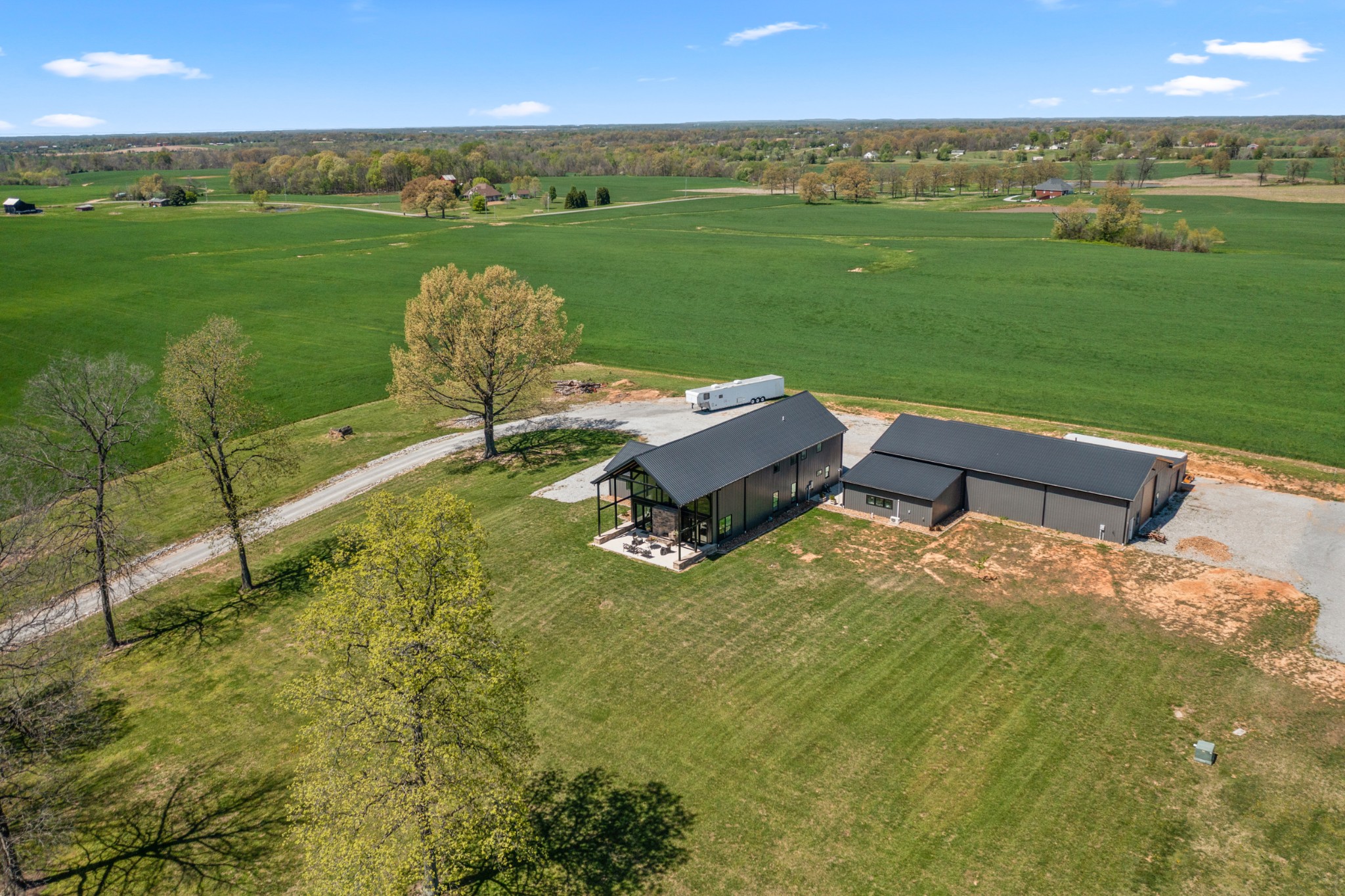 5869 Highway 41