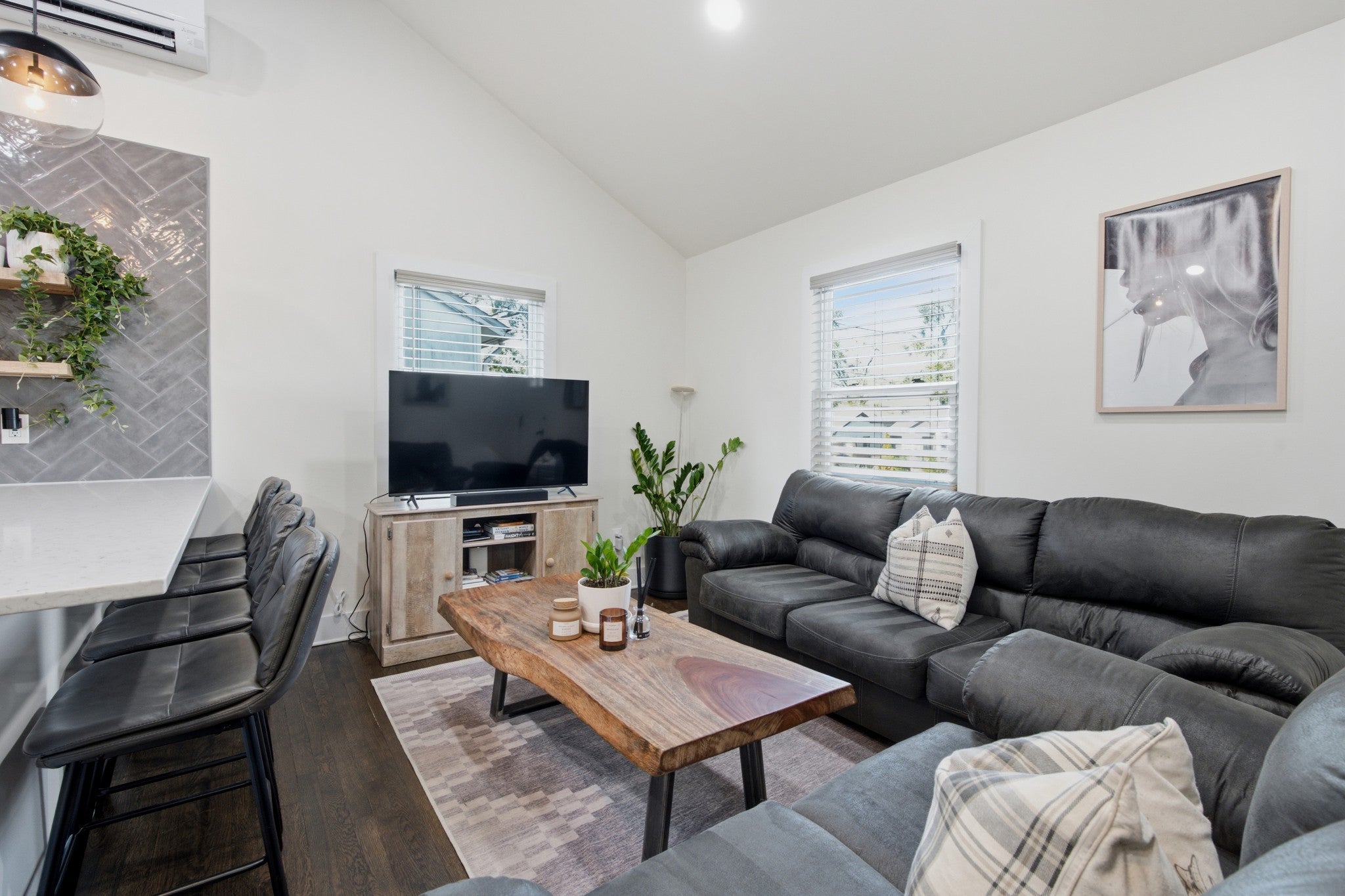 2613 Neldia Ct