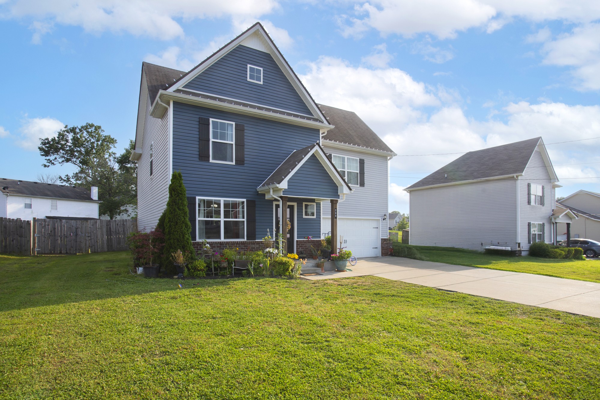 733 Hollandale Rd