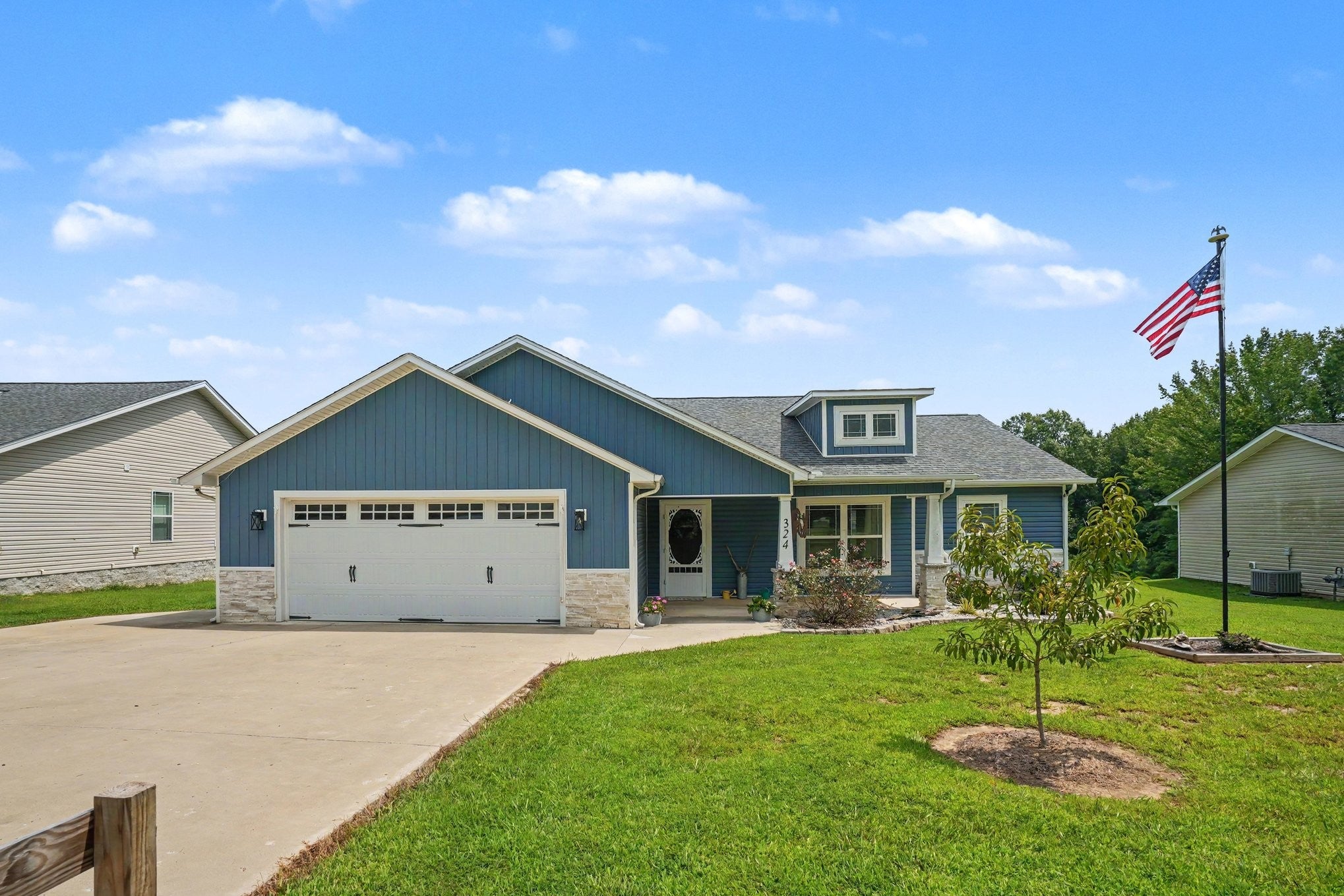 324 Post Oak Rd E
