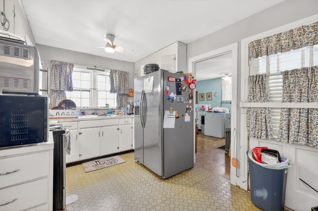 1400 West Lane Street