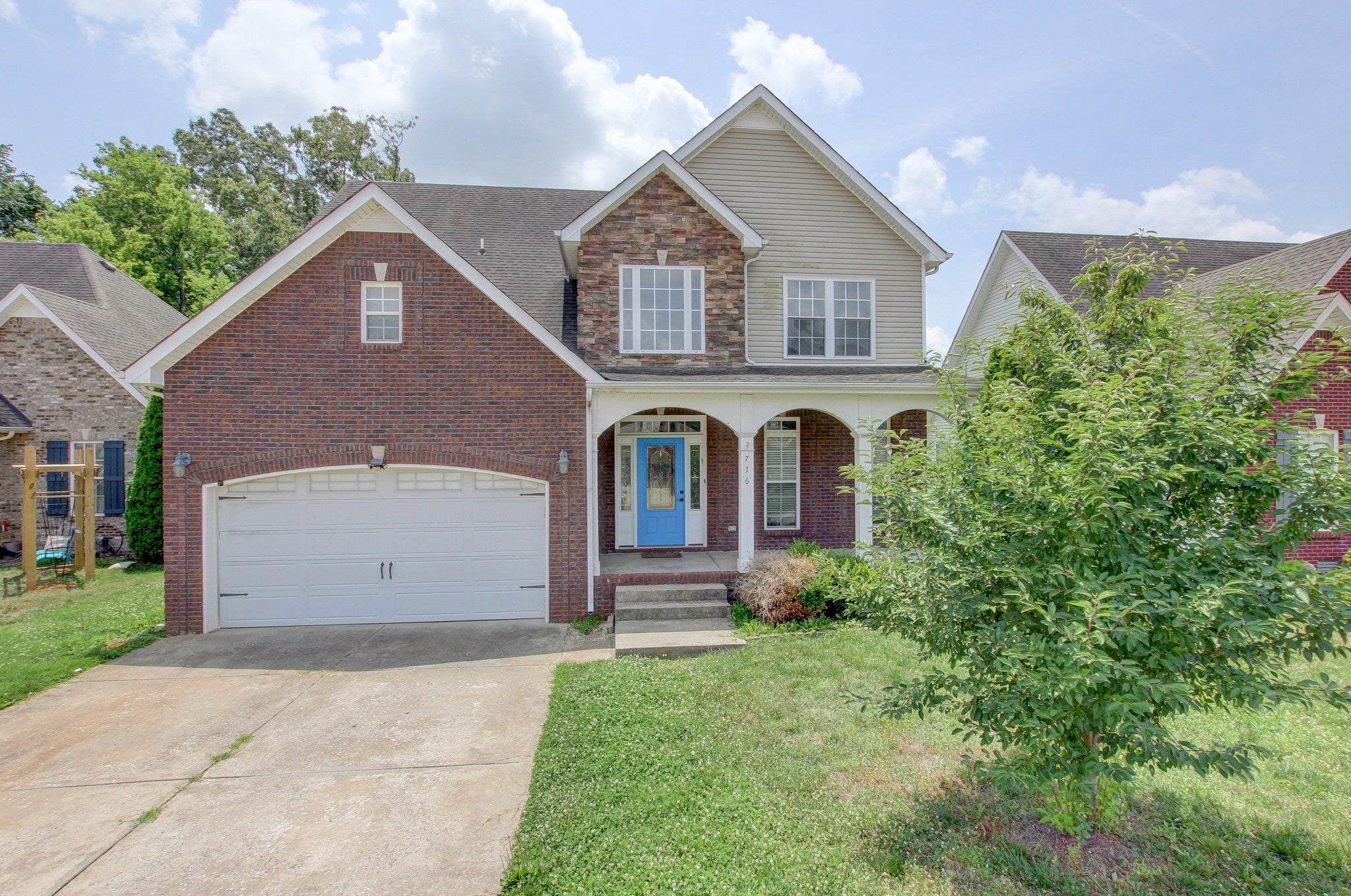 716 Cavalier Dr