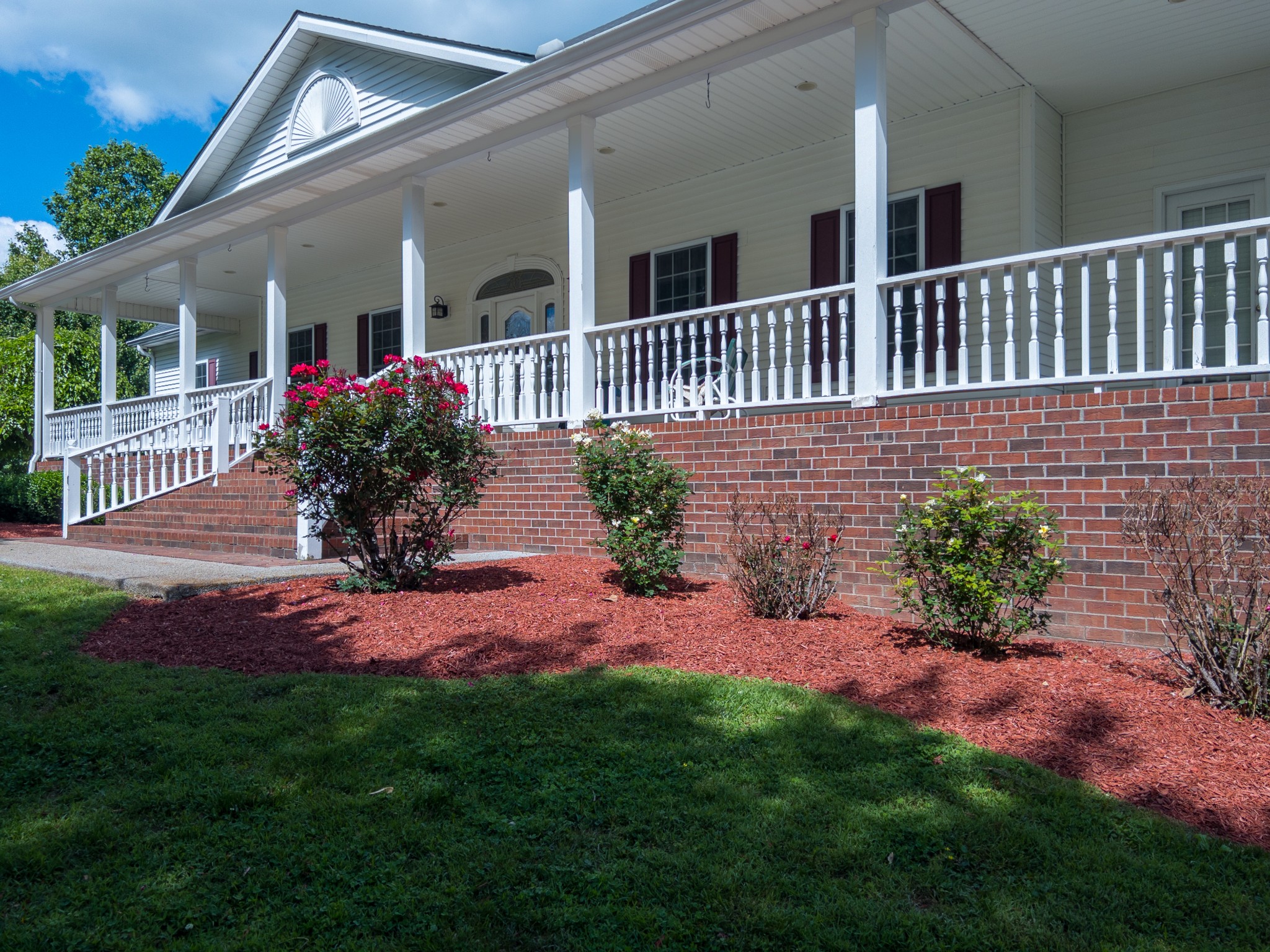 904 Weeping Willow Rd