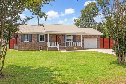 322 Beverly Street Scottsboro AL 35768