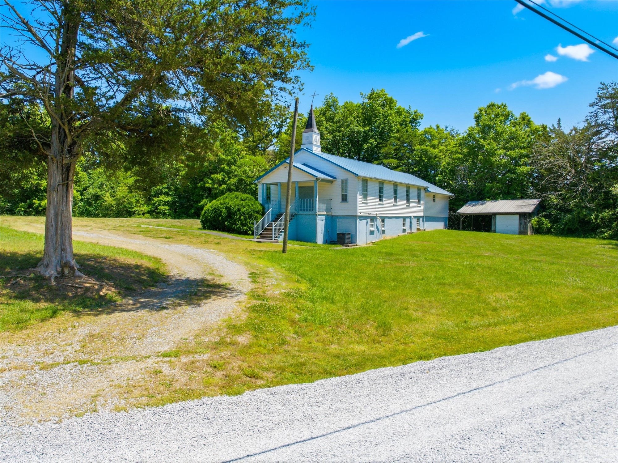 2940 Calderwood Hwy
