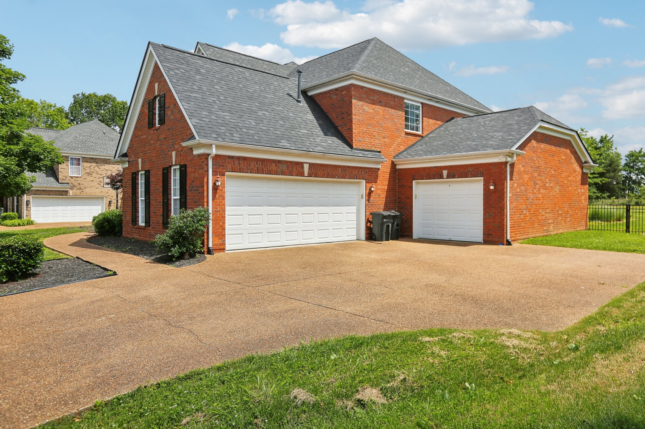 102 Oglethorpe Ave
