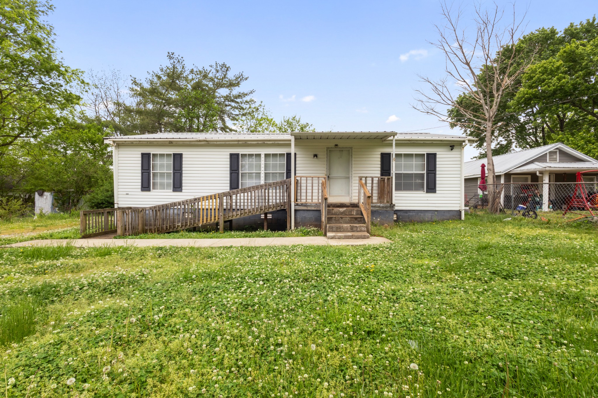 Listing image 1