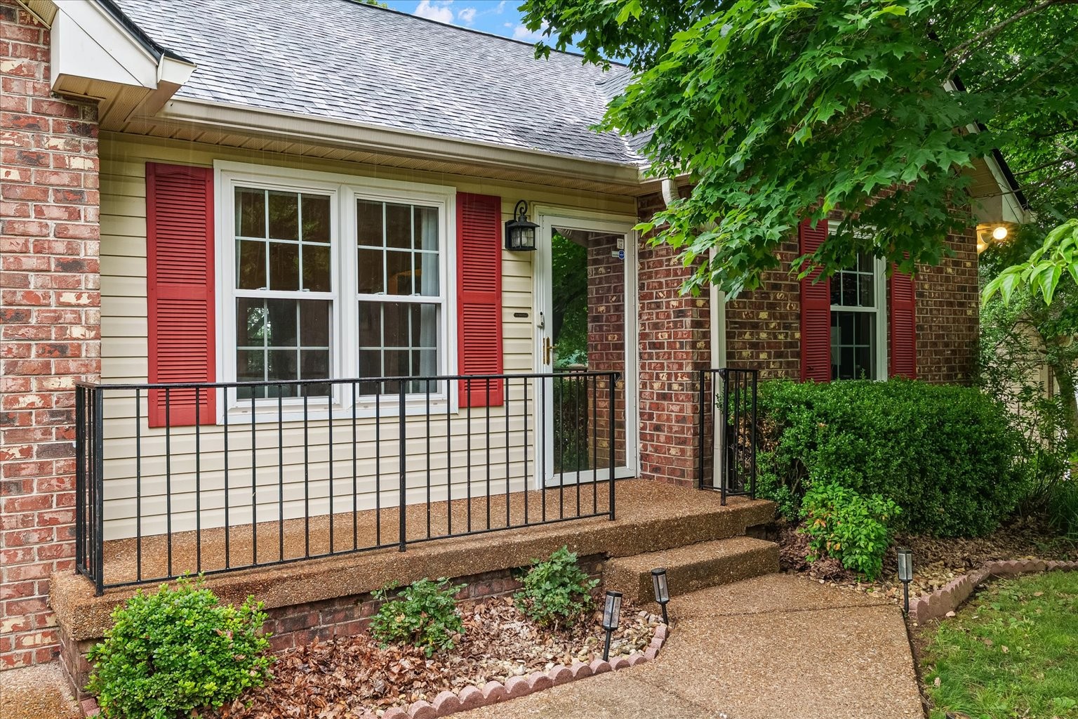 913 Fallview Trl