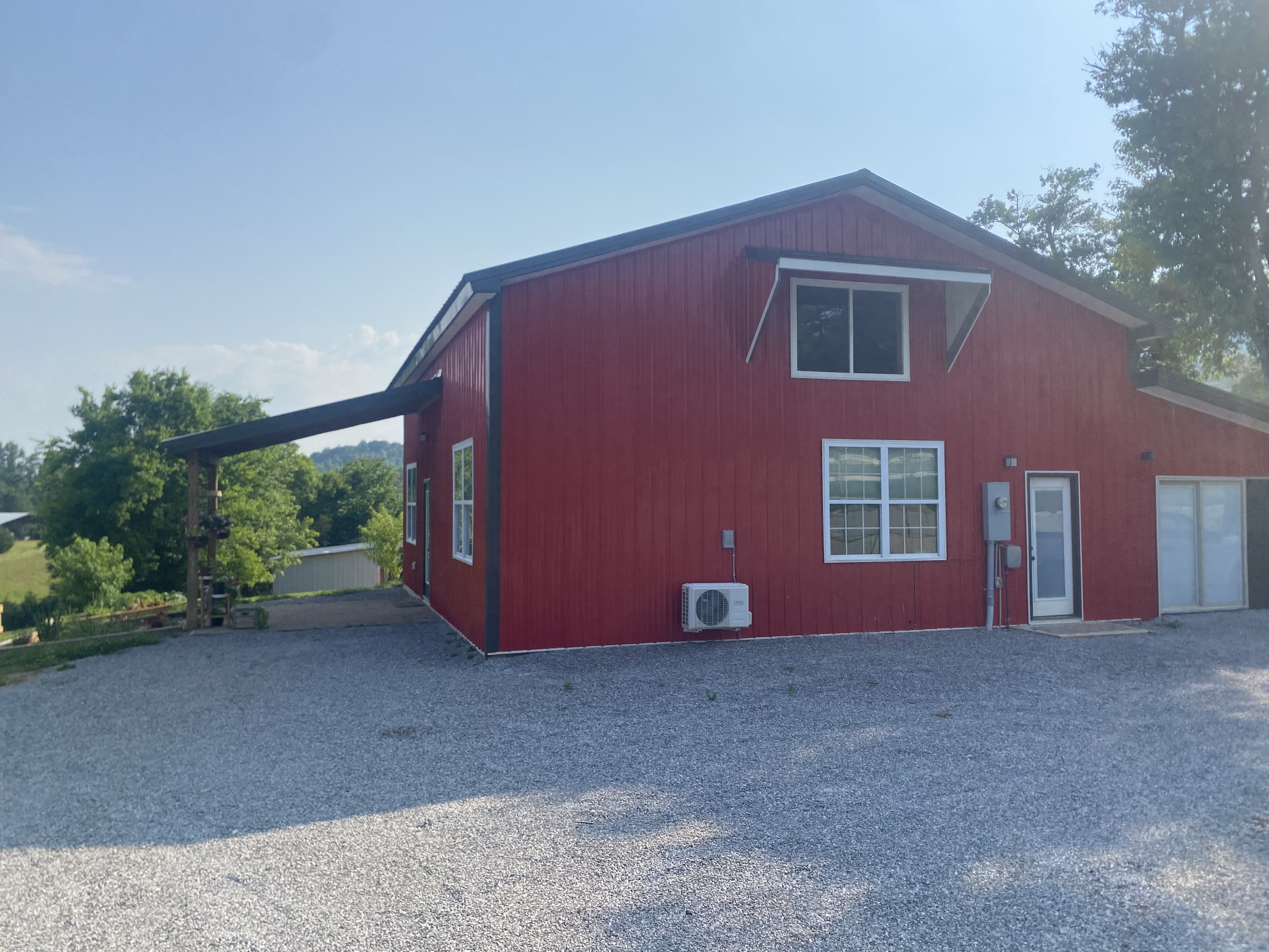 239 Seals Rd