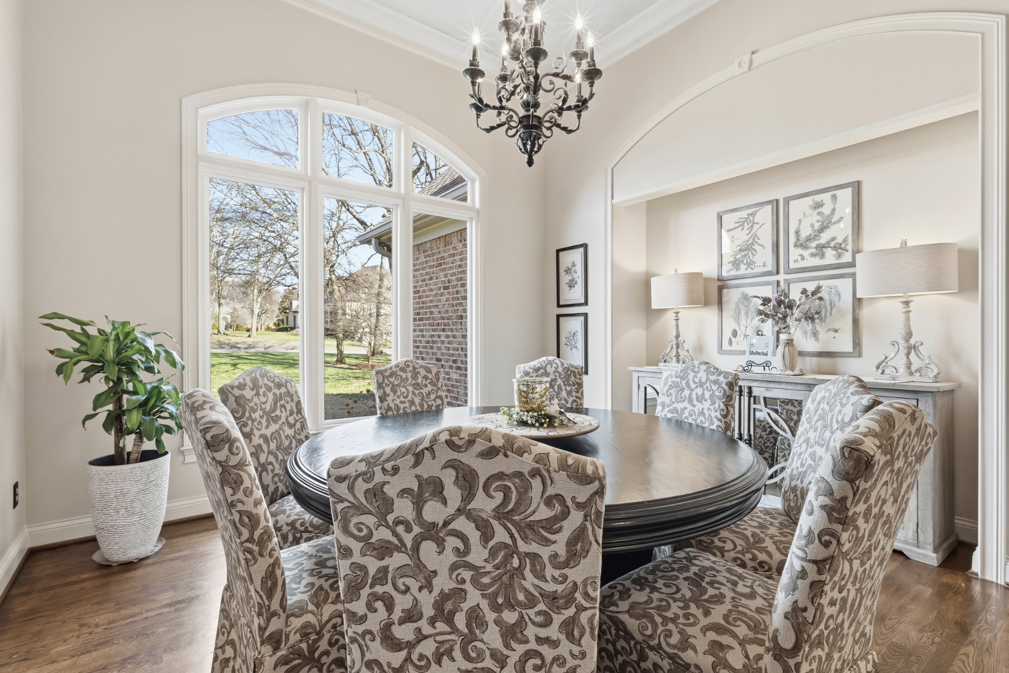 201 Lake Ridge Ct