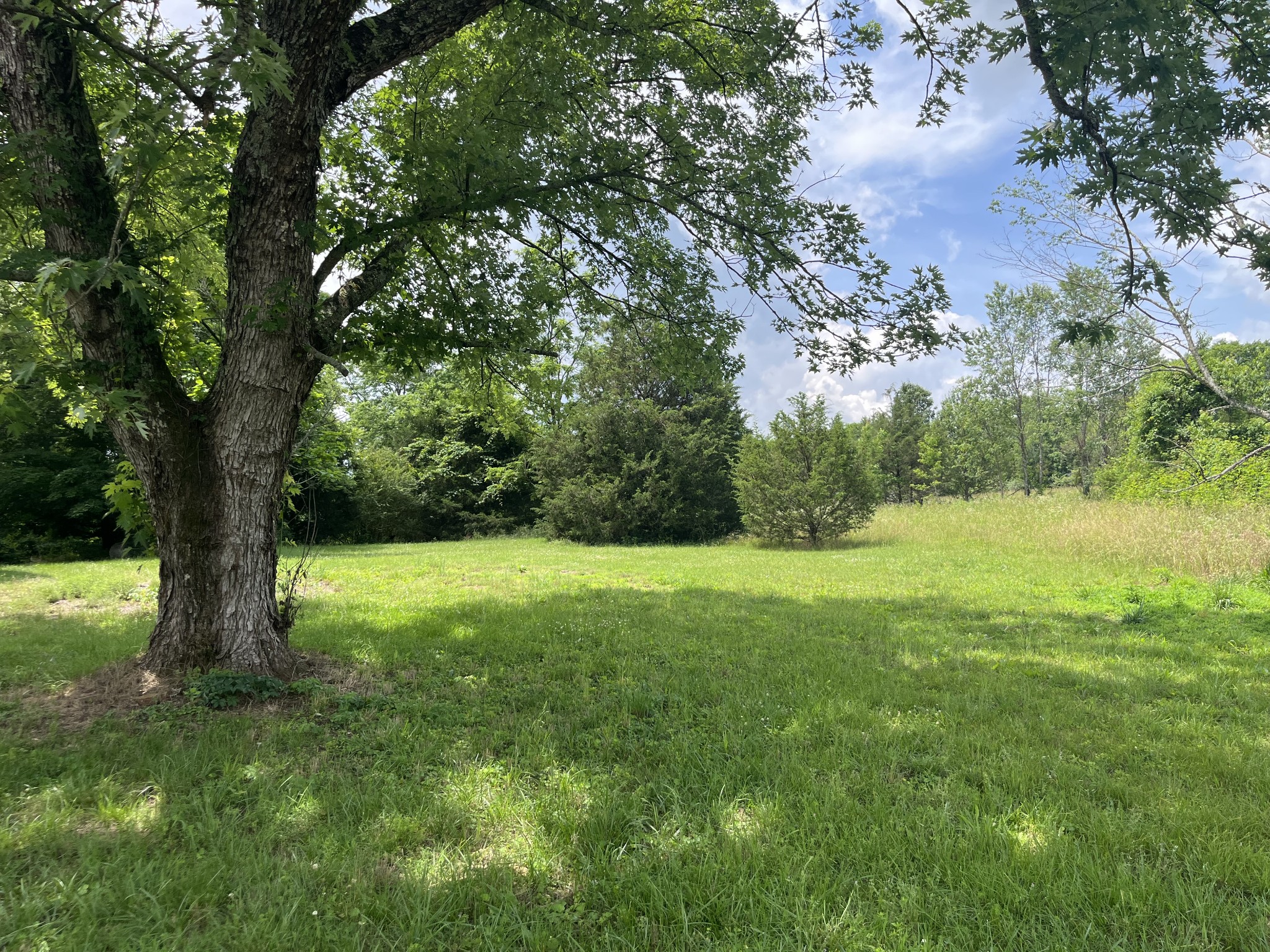 3076 Fairfield Pk tract