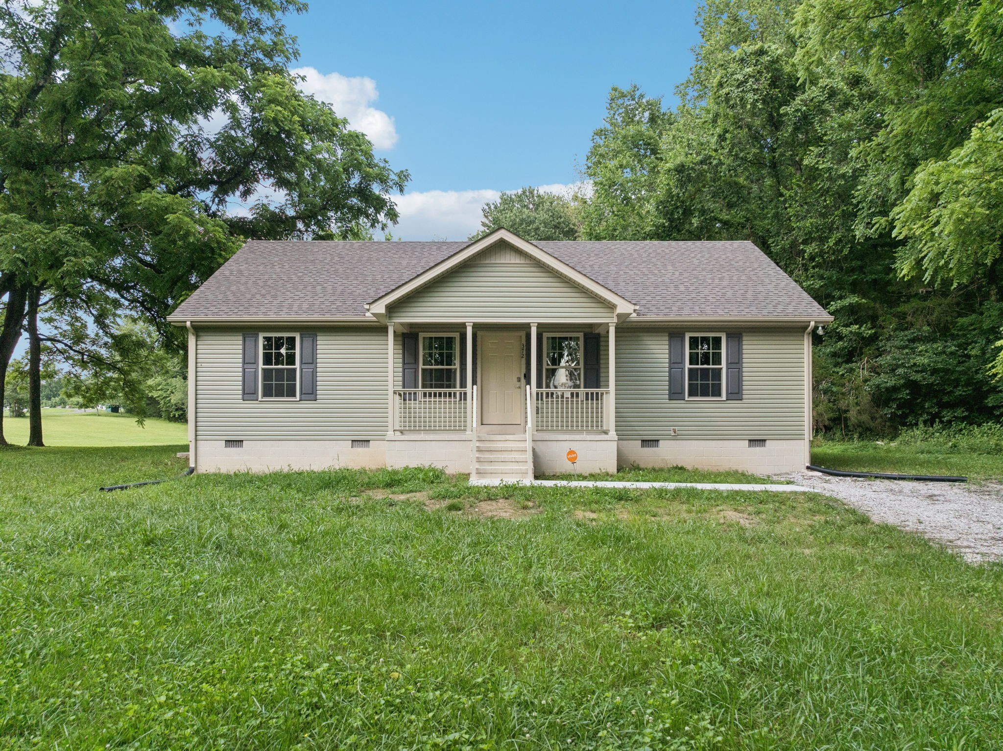 372 Summitville Rd