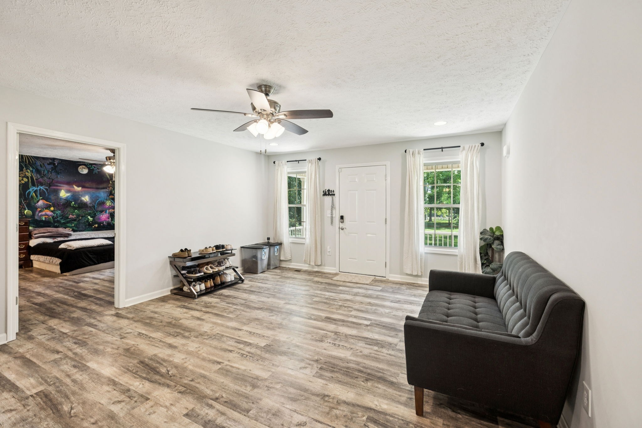 372 Summitville Rd