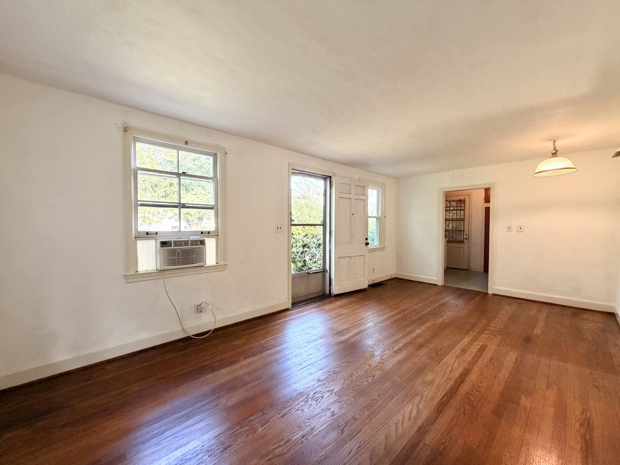 multi-family property for sale in Nashville, TN 37204, 2826 Columbine Pl E 2826 Columbine Pl E, Nashville TN 37204 multi-family property, photo 3 of 7