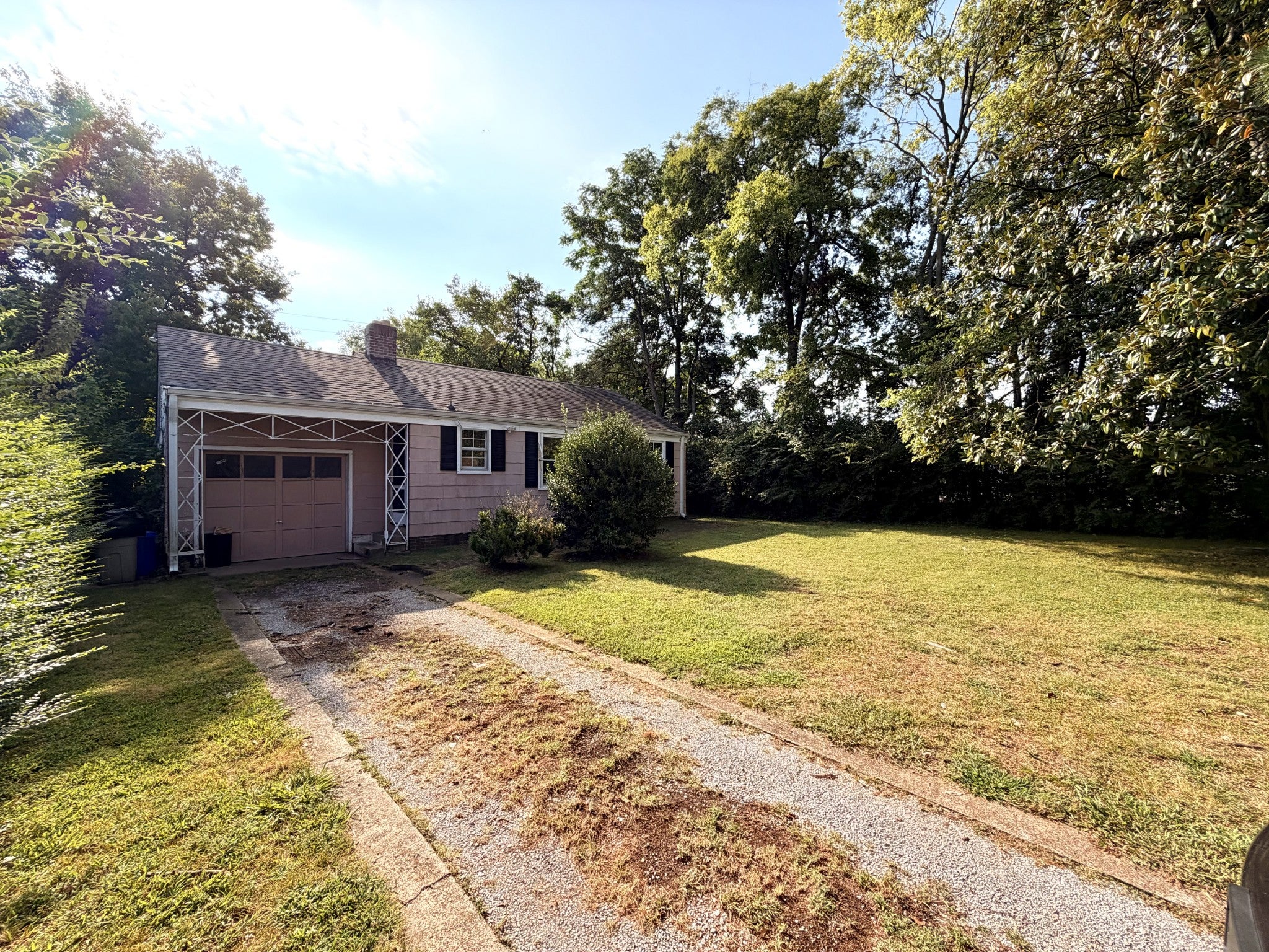 listing at 2826 Columbine Pl E, Nashville