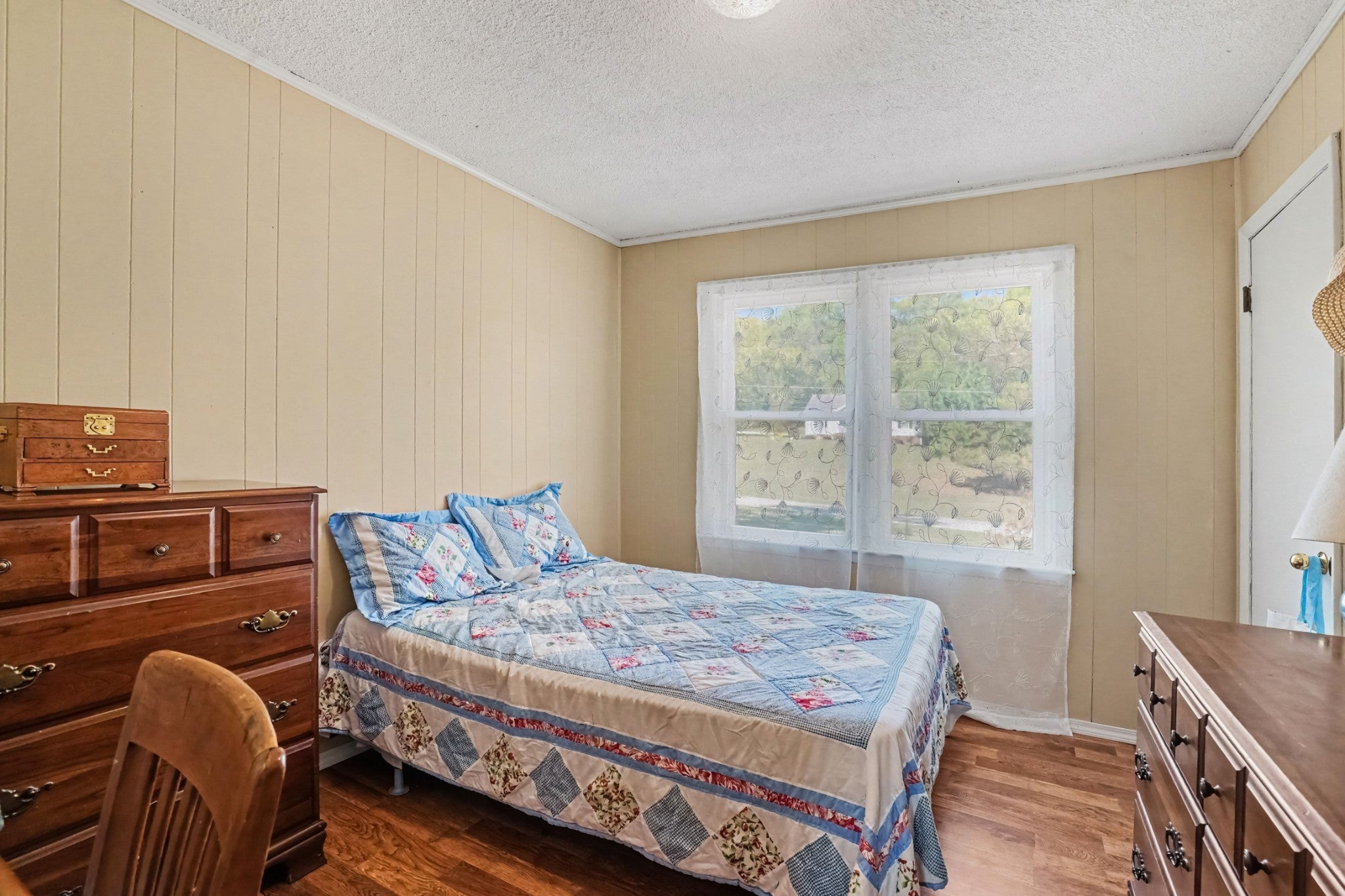 1299 Webb Rd