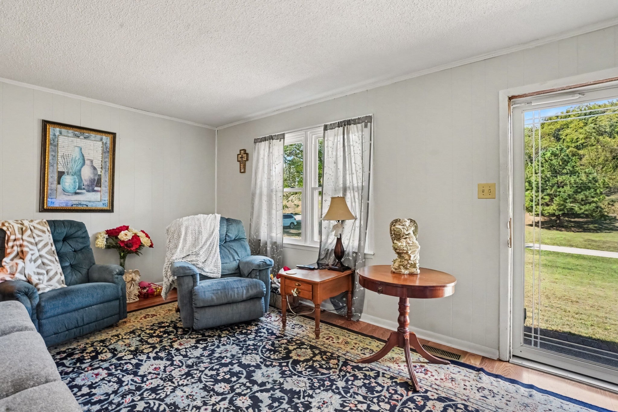 1299 Webb Rd