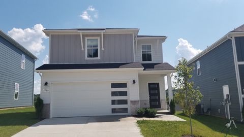 1768 Flora Grv Hermitage TN 37076