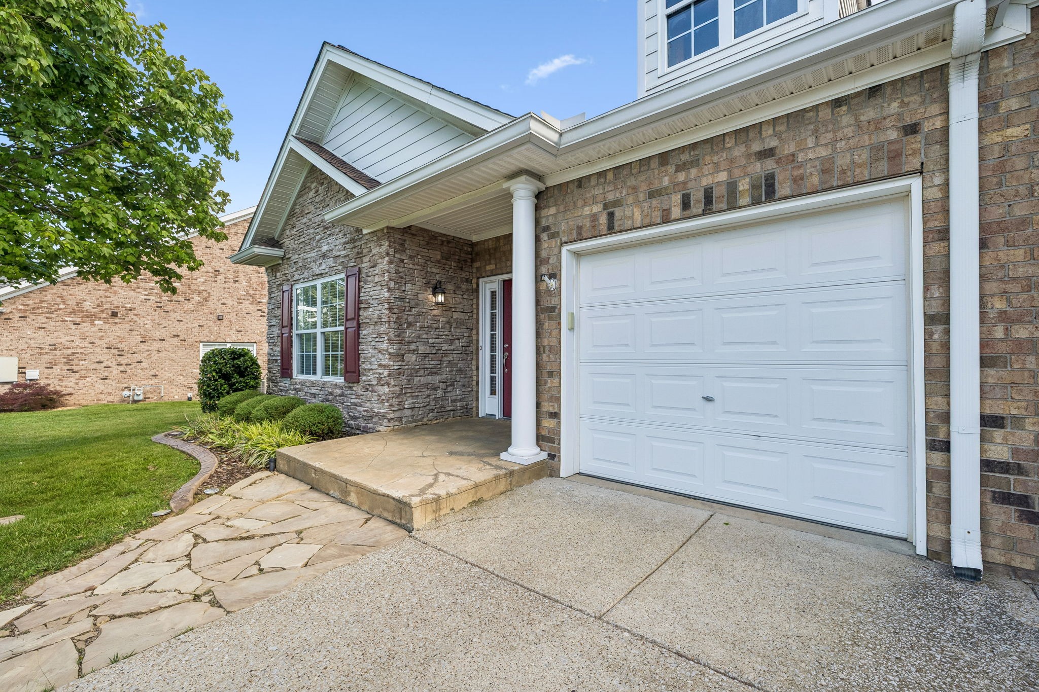 1098 Misty Morn Cir