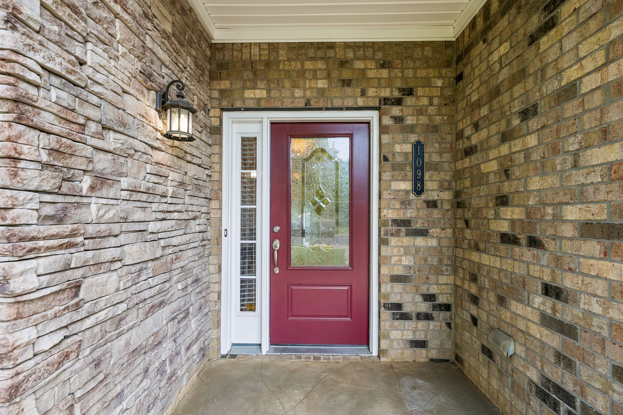 1098 Misty Morn Cir