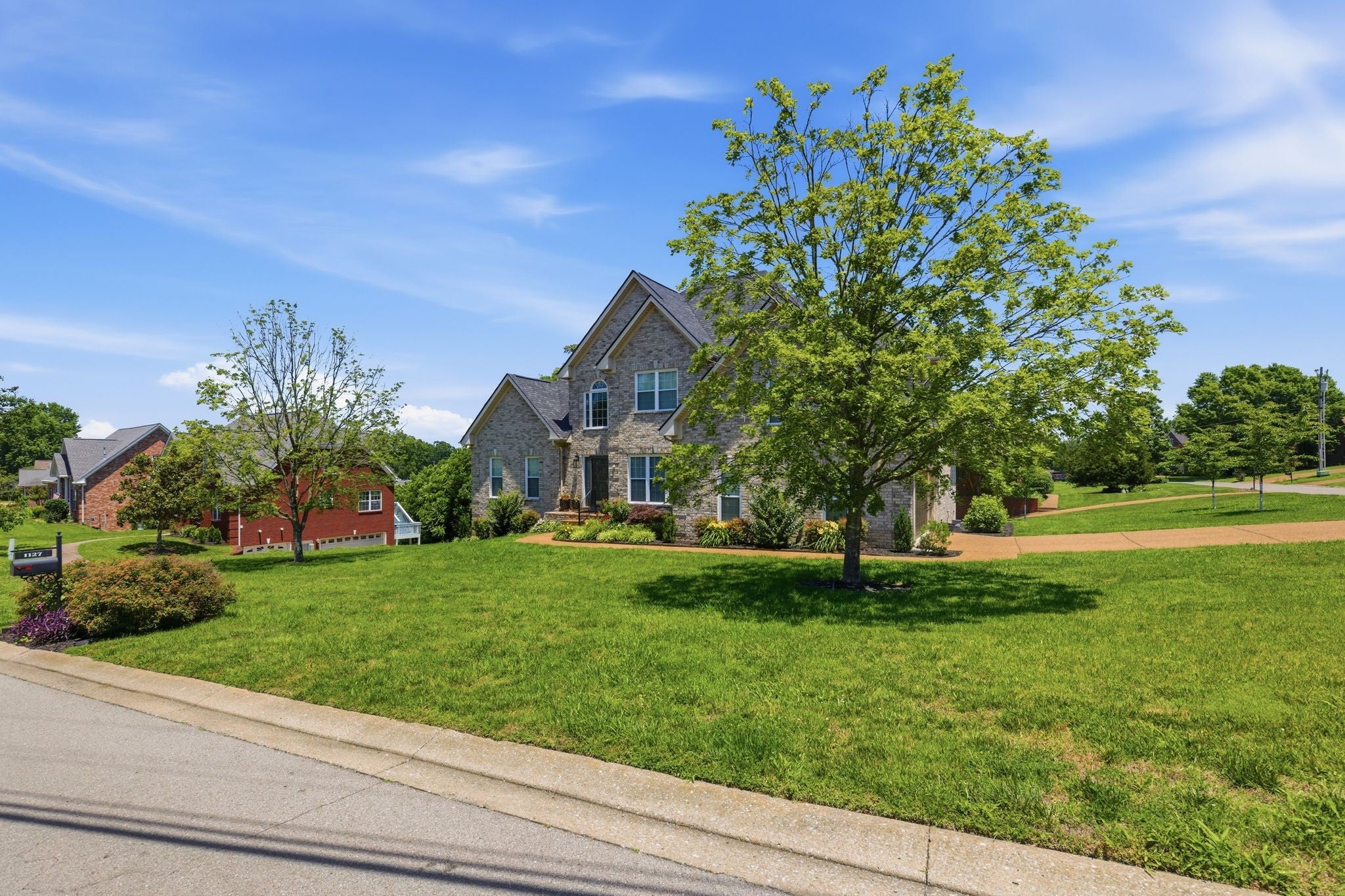 1127 Ben Hill Blvd