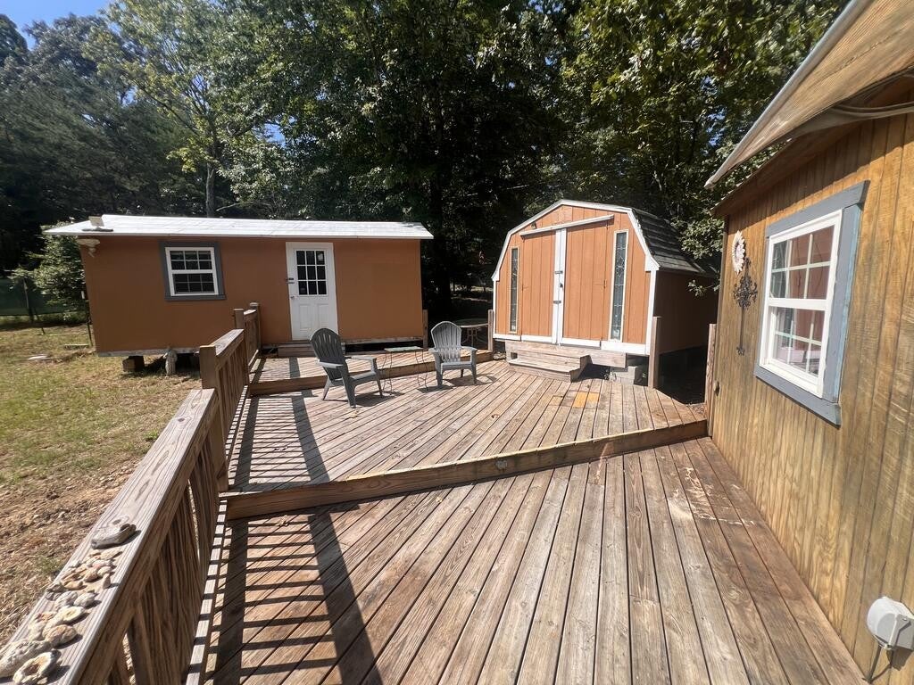 105 H Warren Ln