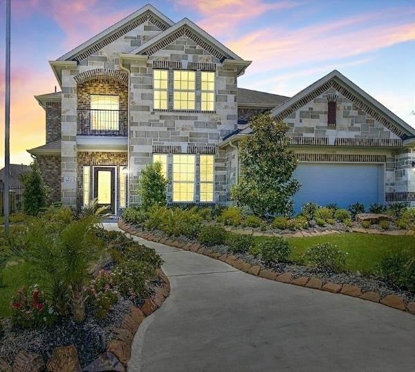 4-bed listing at 9550 Loyola Drive, Brentwood