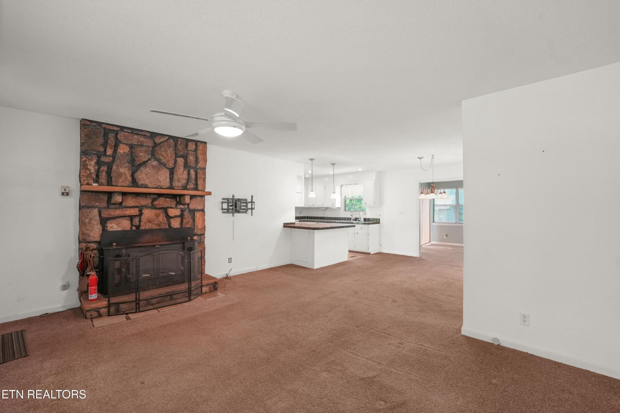9136 Hondo Drive