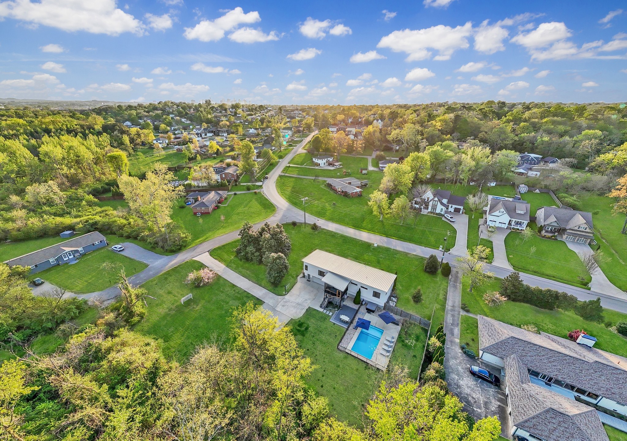2518 Brittany Dr