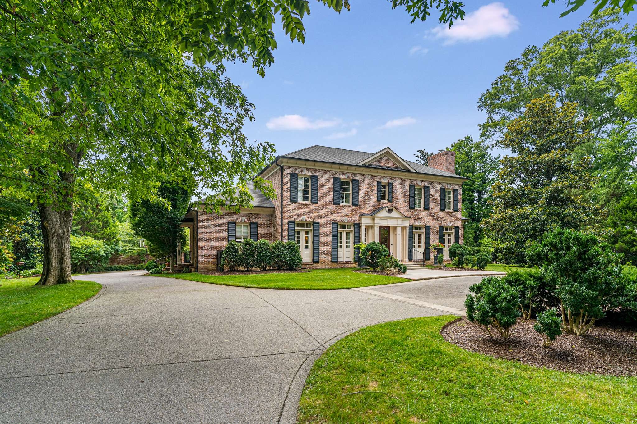 401 Lynnwood Blvd