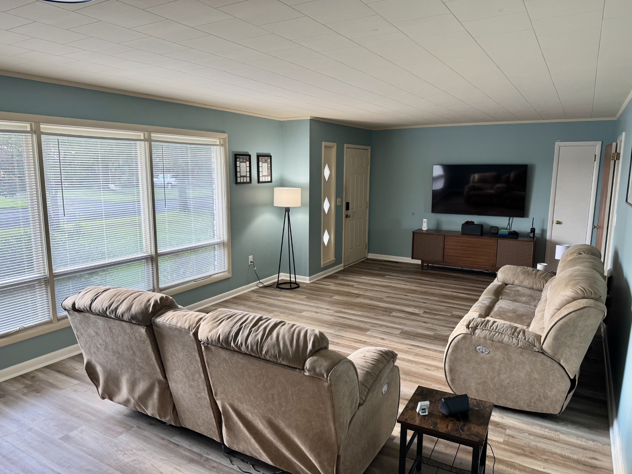 1212 Poplar Dr