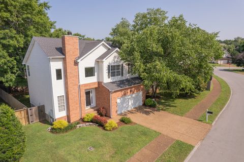 2202 Falcon Creek Dr Franklin TN 37067