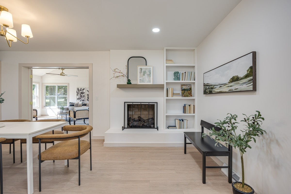 1707 Hillsboro Rd
