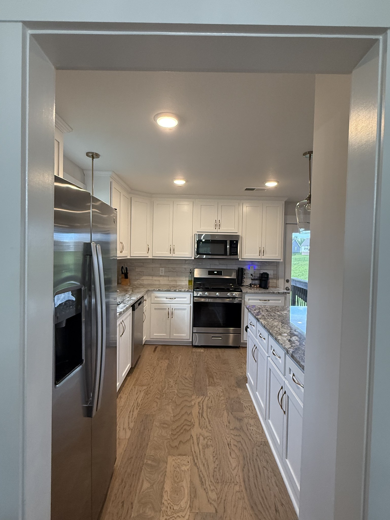 350 Frontier Dr
