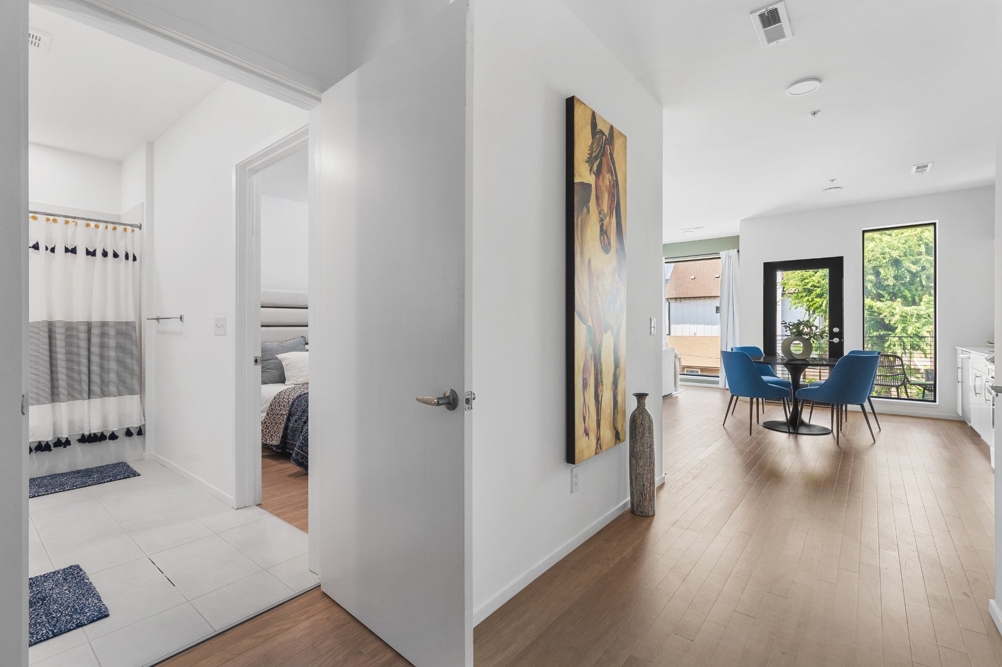 806 Olympic St 307