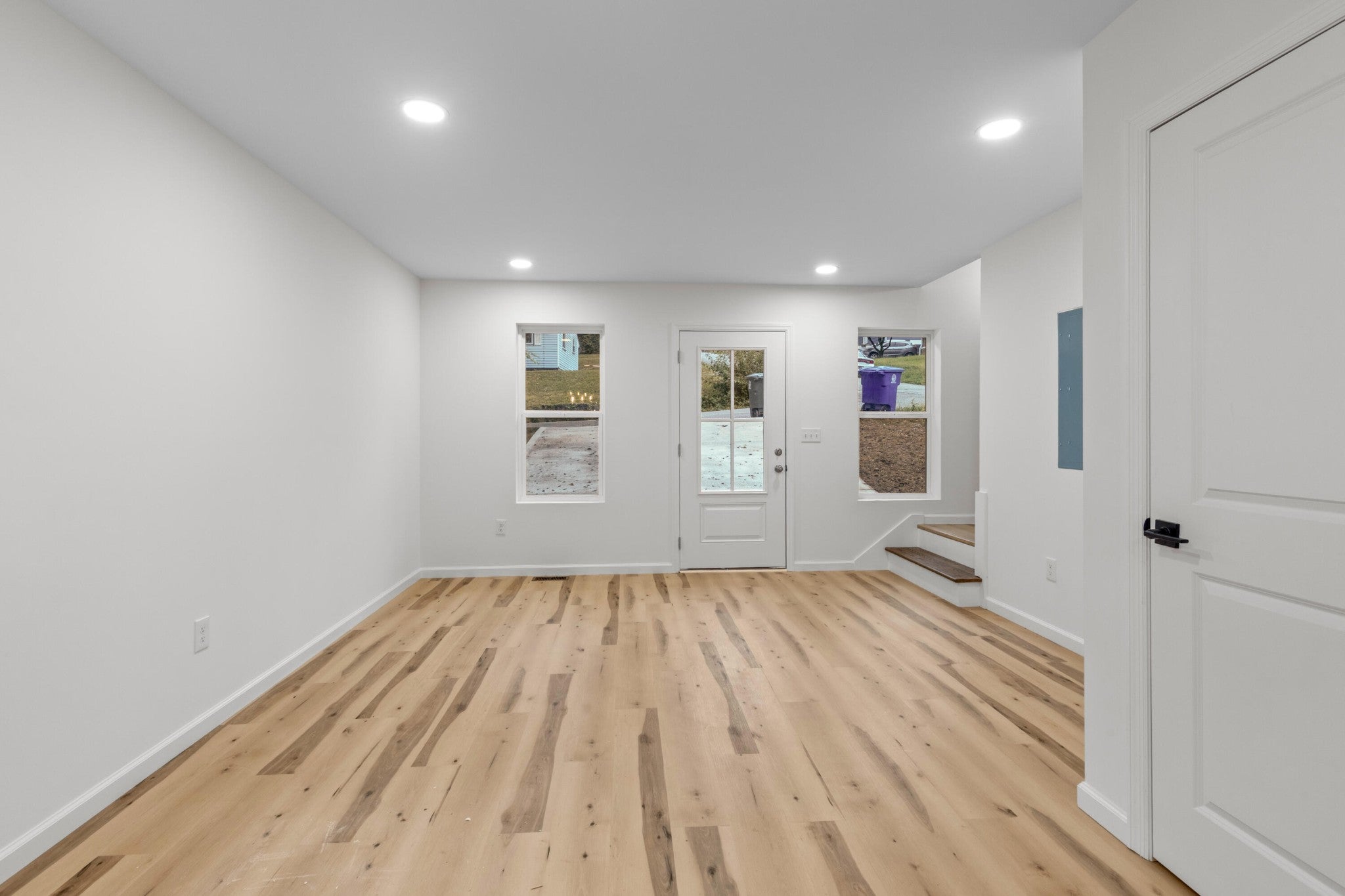 1116 Jarvis Avenue