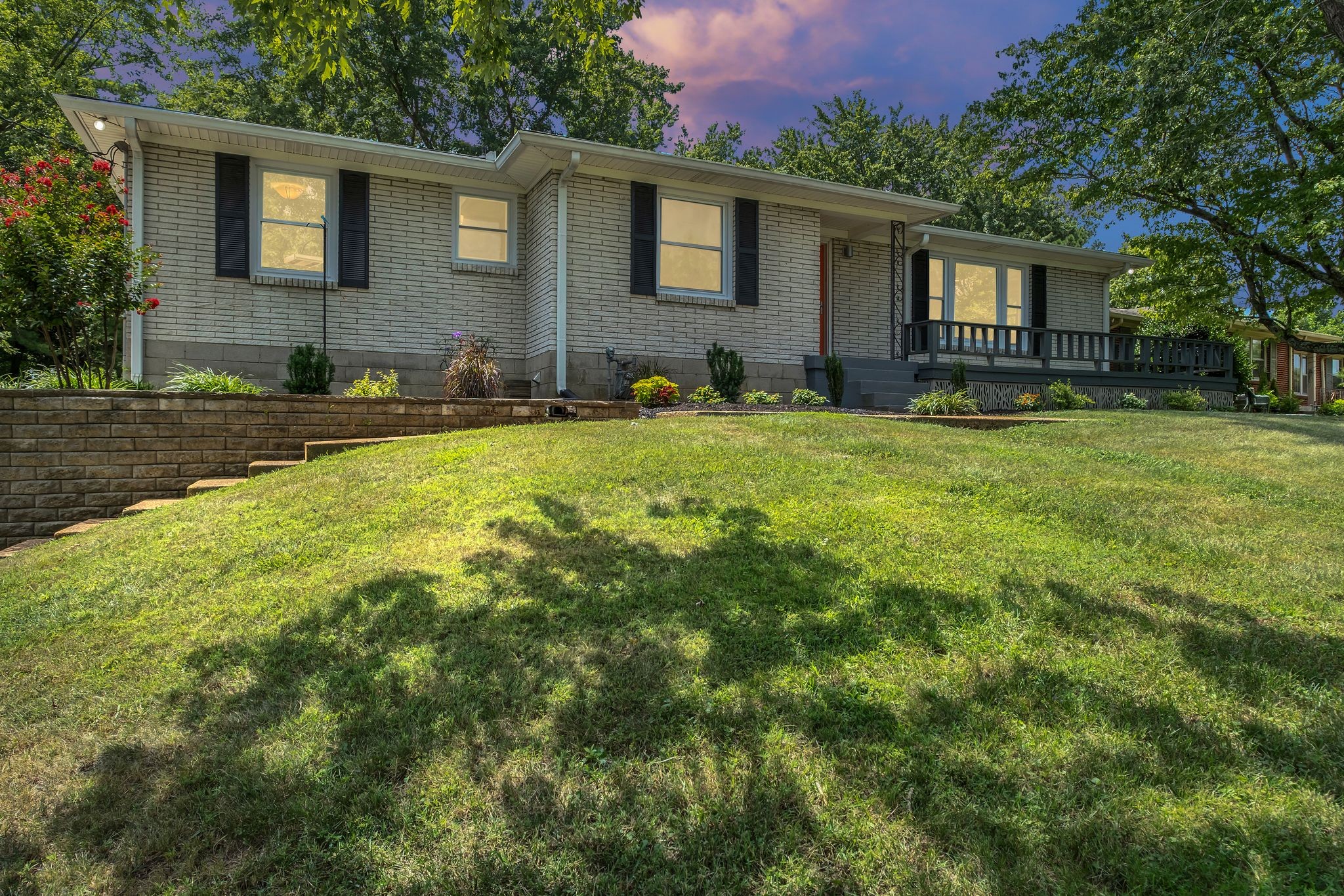 2616 Lishwood Dr