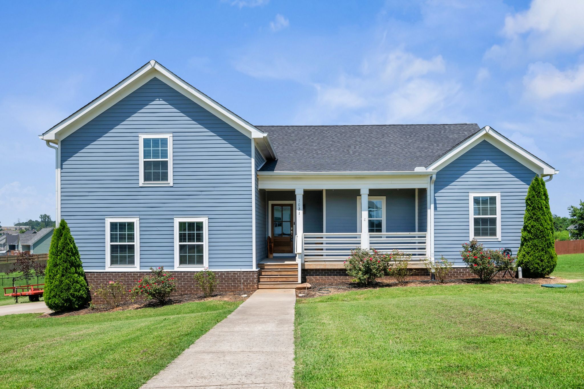 1021 Tulip Dr