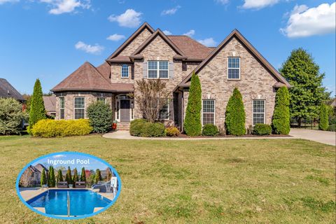 4235 Thoroughbred Ln Murfreesboro TN 37127