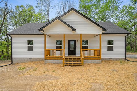 610 Cecil Hale Rd Smithville TN 37166