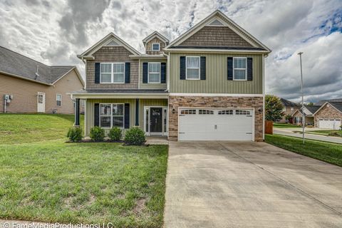 Photo of 619 Suffolk Rd, Johnson City, TN 37615 (MLS # 3039039)